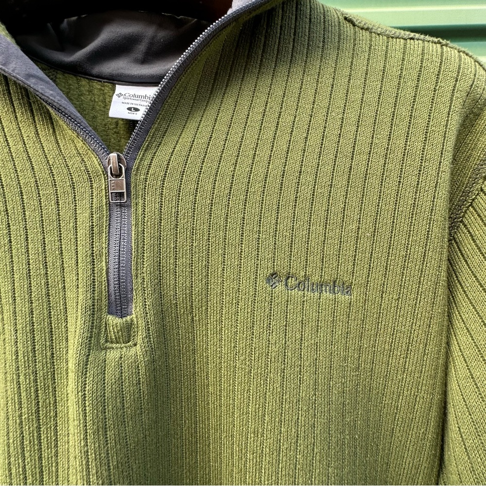 Columbia Olive 1/4 Zip Sweater Workwear Gorpcore Outdoor Hiking Long Sleeve - Picture 5 of 9